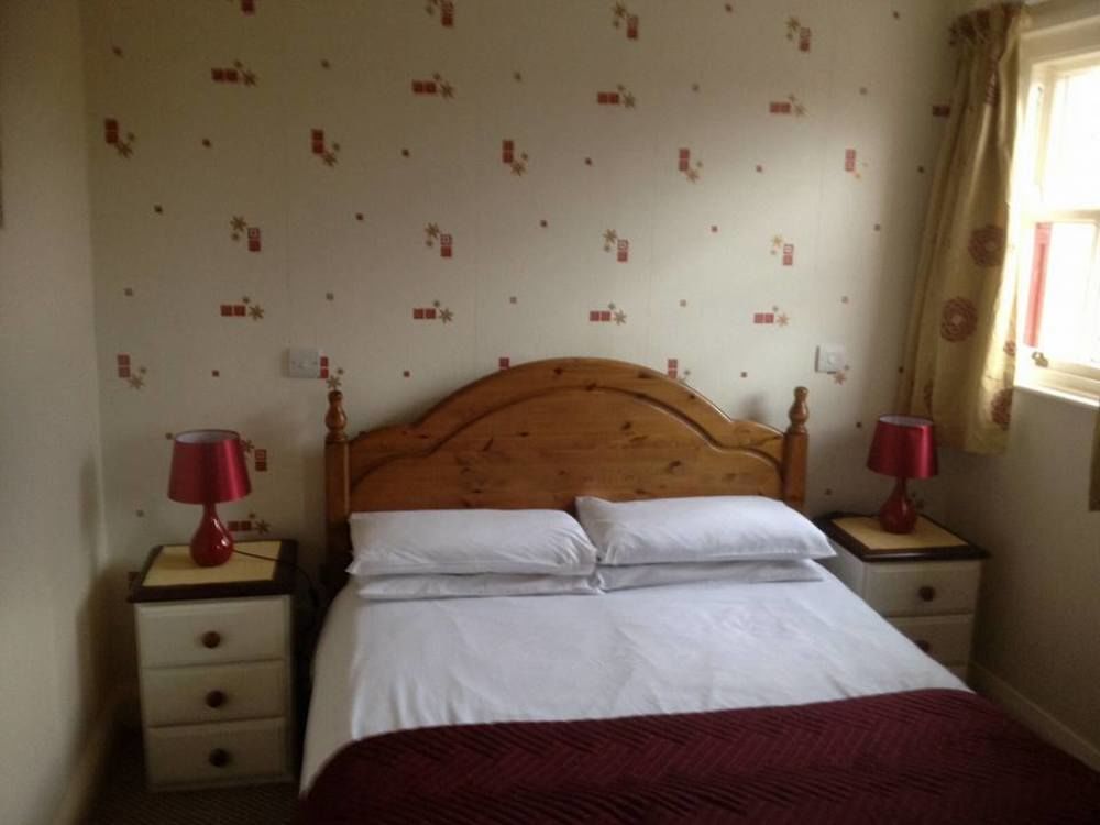 The Merton Hotel Херефорд Экстерьер фото